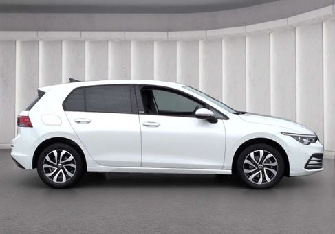 Volkswagen Golf, 2022 3