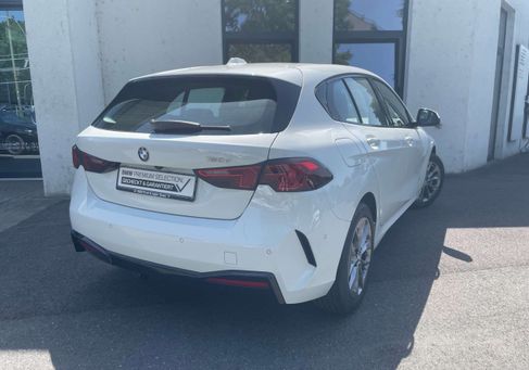 BMW 120, 2025 2