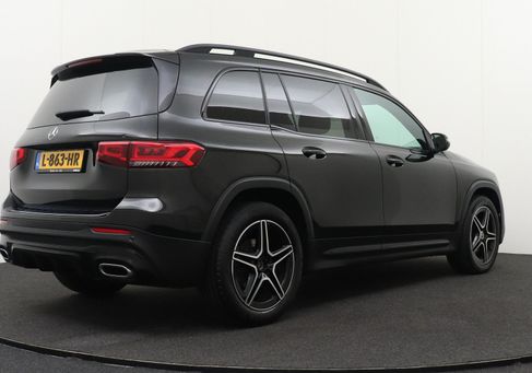 Mercedes-Benz GLB 180, 2021