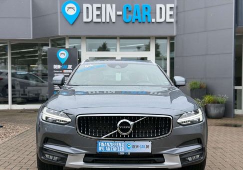 Volvo V90 Cross Country, 2018 3