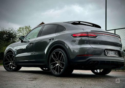 Porsche Cayenne, 2020