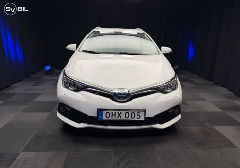 Toyota Auris Touring Sports, 2016