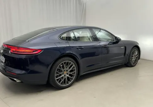 Porsche Panamera, 2018