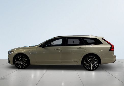 Volvo V90, 2021