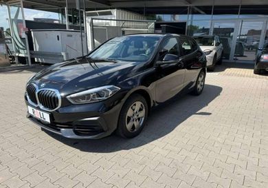 BMW 118, 2022