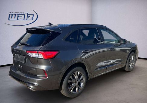 Ford Kuga, 2022