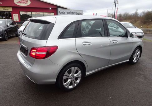 Mercedes-Benz B 200, 2017