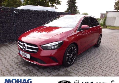 Mercedes-Benz B 180, 2020