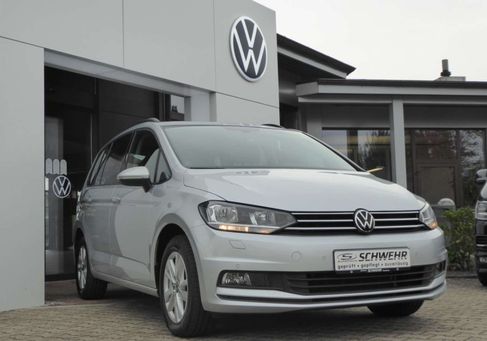 Volkswagen Touran, 2022