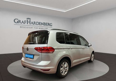 Volkswagen Touran, 2023 2