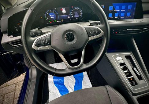 Volkswagen Golf, 2021 3