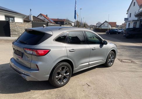 Ford Kuga, 2022