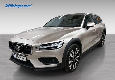 Volvo V60 Cross Country, 2024