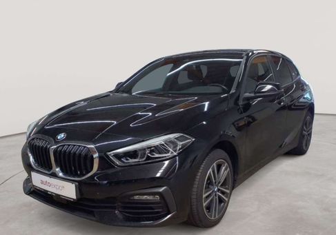 BMW 120, 2023