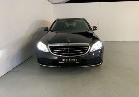 Mercedes-Benz C 300, 2020