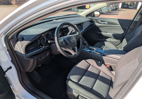 Opel Insignia, 2021 3
