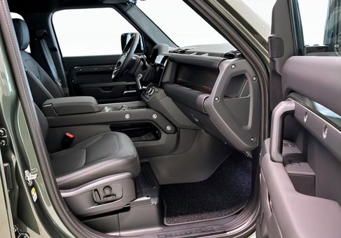 Land Rover Defender, 2026