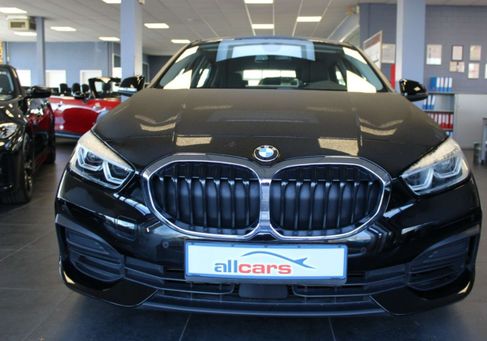 BMW 118, 2020