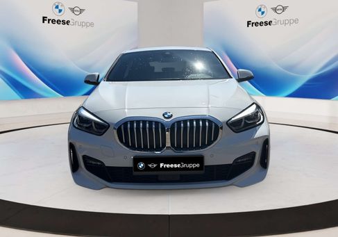 BMW 120, 2021
