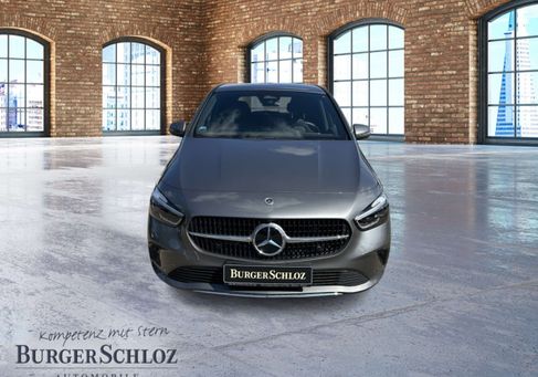 Mercedes-Benz B 180, 2025