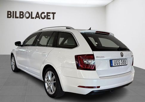 Skoda Octavia, 2020 3