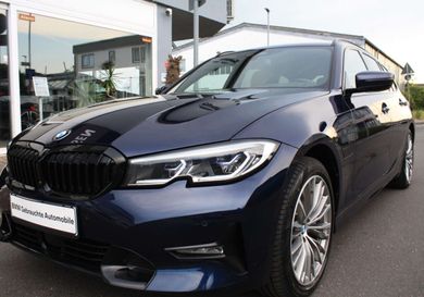 BMW 330, 2020