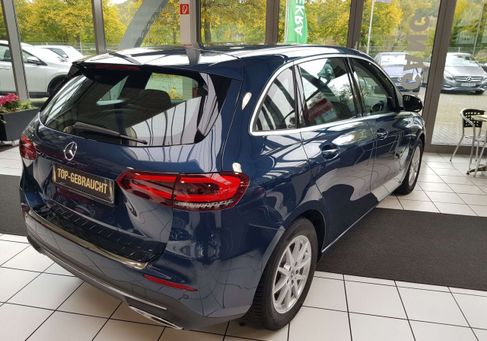 Mercedes-Benz B 180, 2019
