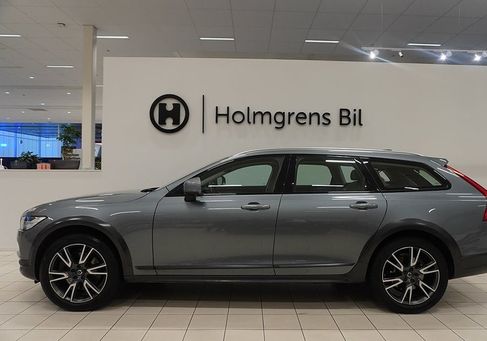 Volvo V90 Cross Country, 2018