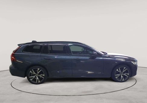Volvo V60, 2021