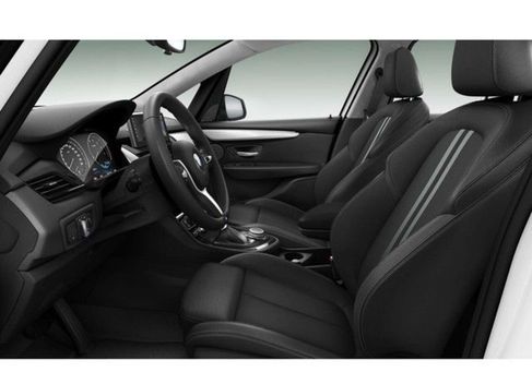 BMW 225, 2019