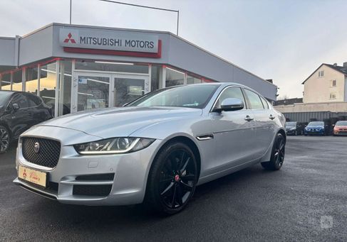 Jaguar XE, 2017