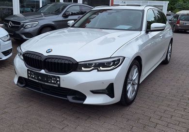 BMW 330, 2020