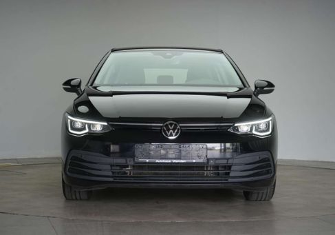 Volkswagen Golf, 2022