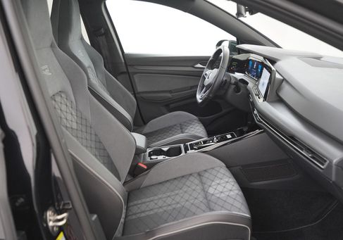 Volkswagen Golf, 2022 3