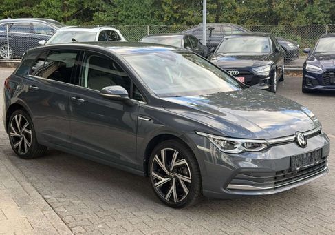 Volkswagen Golf, 2024 3