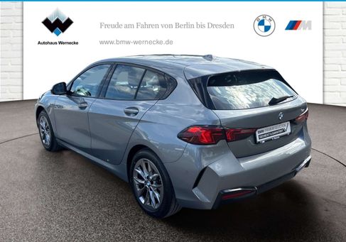 BMW 120, 2025