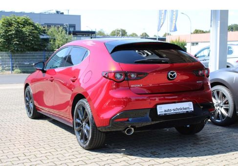 Mazda 3, 2024