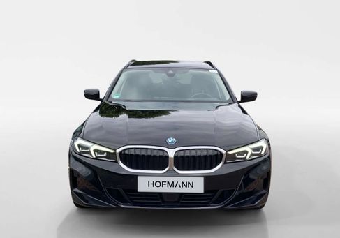 BMW 320, 2022
