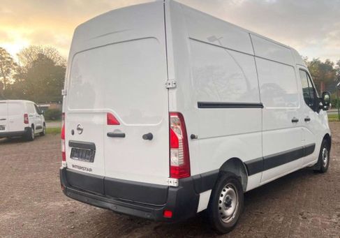 Nissan Interstar, 2022