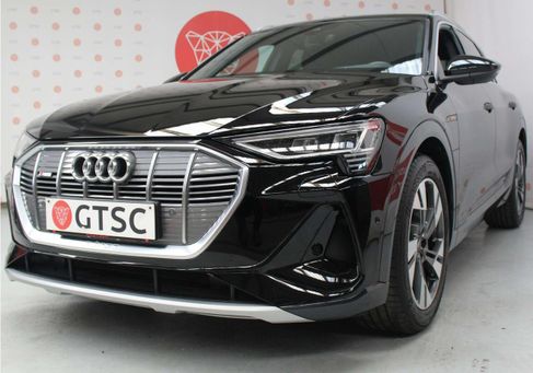 Audi e-tron, 2022 3