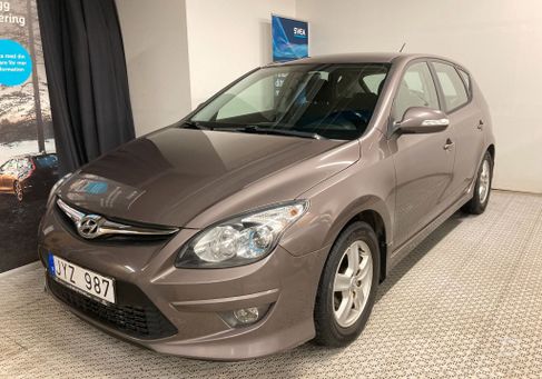 Hyundai i30, 2011