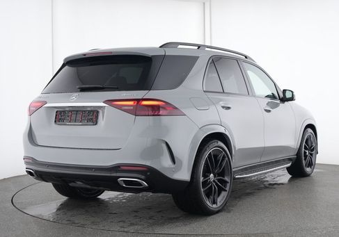 Mercedes-Benz GLE 400, 2025