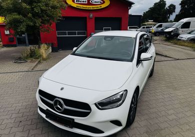Mercedes-Benz B 180, 2023