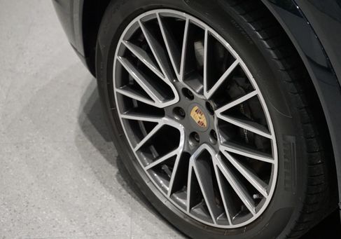 Porsche Cayenne, 2022
