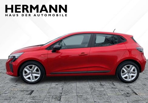 Renault Clio, 2023