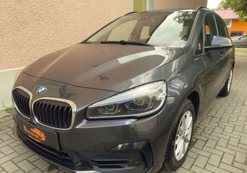 BMW 216, 2020