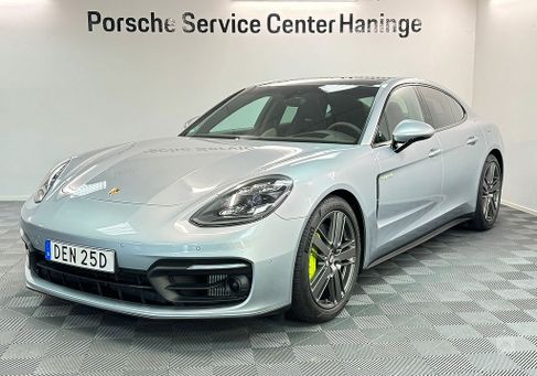 Porsche Panamera, 2022