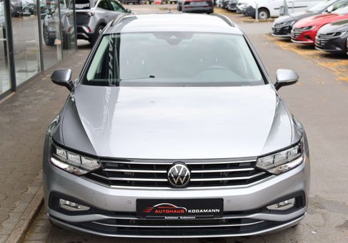 Volkswagen Passat Variant, 2023 3