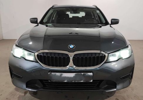 BMW 318, 2021