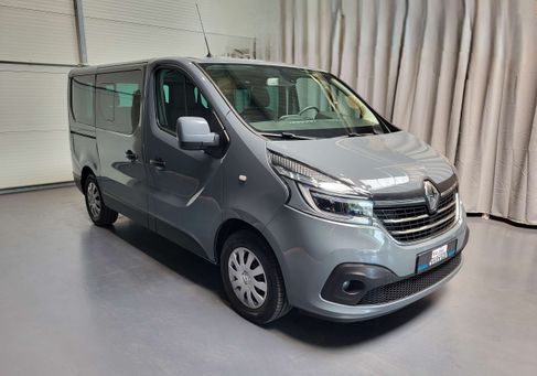 Renault Trafic, 2019 3